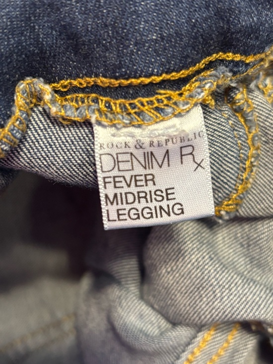 Rock & Republic Women's Blue Skinny Jeans - Picture 4 of 4